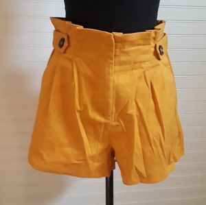 Shorts with pockets!